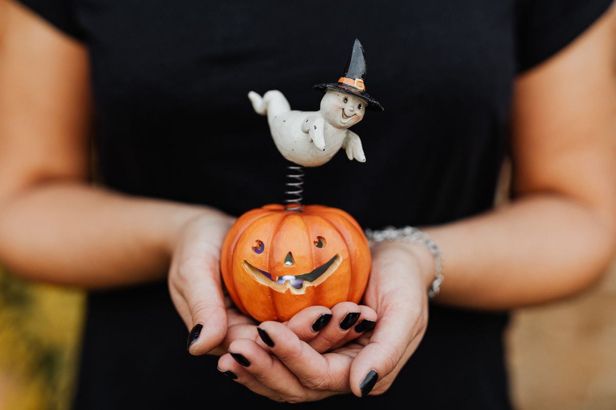 Halloween-Stimmung mit Kürbis