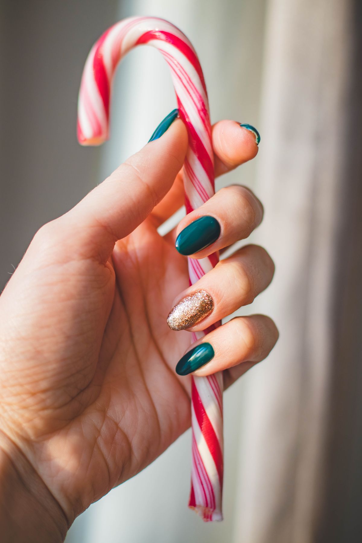 Weihnachten: Tannengrün und Gold